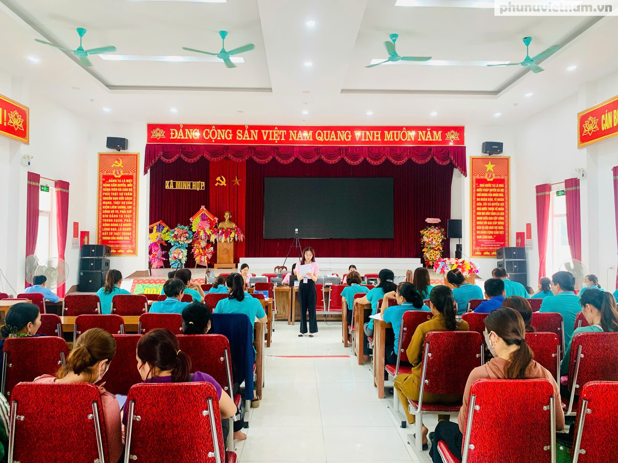 Nỗ lực xóa "nghèo thông tin" cho phụ nữ dân tộc thiểu số- Ảnh 5.