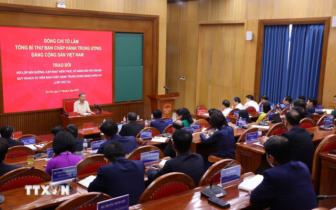 "Xây dựng đội ngũ cán bộ đủ năng lực đưa đất nước bước vào kỷ nguyên mới"- Ảnh 1. "Xây dựng đội ngũ cán bộ đủ năng lực đưa đất nước bước vào kỷ nguyên mới"- Ảnh 1.