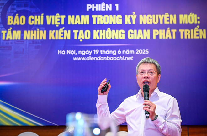 Đi tìm giải pháp để báo chí phát triển bền vững trong kỷ nguyên mới- Ảnh 2.