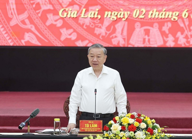 Tổng Bí thư: Đưa tỉnh Gia Lai mới trở thành một cực tăng trưởng quan trọng ở Trung-Trung Bộ- Ảnh 4. Tổng Bí thư: Đưa tỉnh Gia Lai mới trở thành một cực tăng trưởng quan trọng ở Trung-Trung Bộ- Ảnh 4.