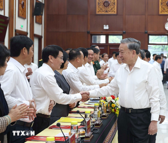 Tổng Bí thư: Đưa tỉnh Gia Lai mới trở thành một cực tăng trưởng quan trọng ở Trung-Trung Bộ- Ảnh 1. Tổng Bí thư: Đưa tỉnh Gia Lai mới trở thành một cực tăng trưởng quan trọng ở Trung-Trung Bộ- Ảnh 1.