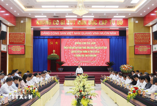 Tổng Bí thư: Đưa tỉnh Gia Lai mới trở thành một cực tăng trưởng quan trọng ở Trung-Trung Bộ- Ảnh 3. Tổng Bí thư: Đưa tỉnh Gia Lai mới trở thành một cực tăng trưởng quan trọng ở Trung-Trung Bộ- Ảnh 3.
