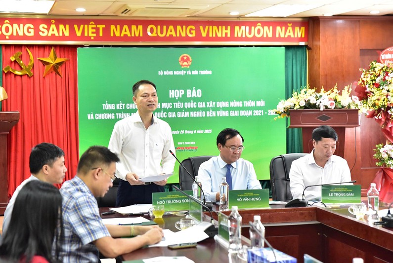 Chương trình Giảm nghèo và Nông thôn mới: Thu hẹp khoảng cách vùng miền, thúc đẩy phát triển khu vực nông thôn- Ảnh 3. Chương trình Giảm nghèo và Nông thôn mới: Thu hẹp khoảng cách vùng miền, thúc đẩy phát triển khu vực nông thôn- Ảnh 3.