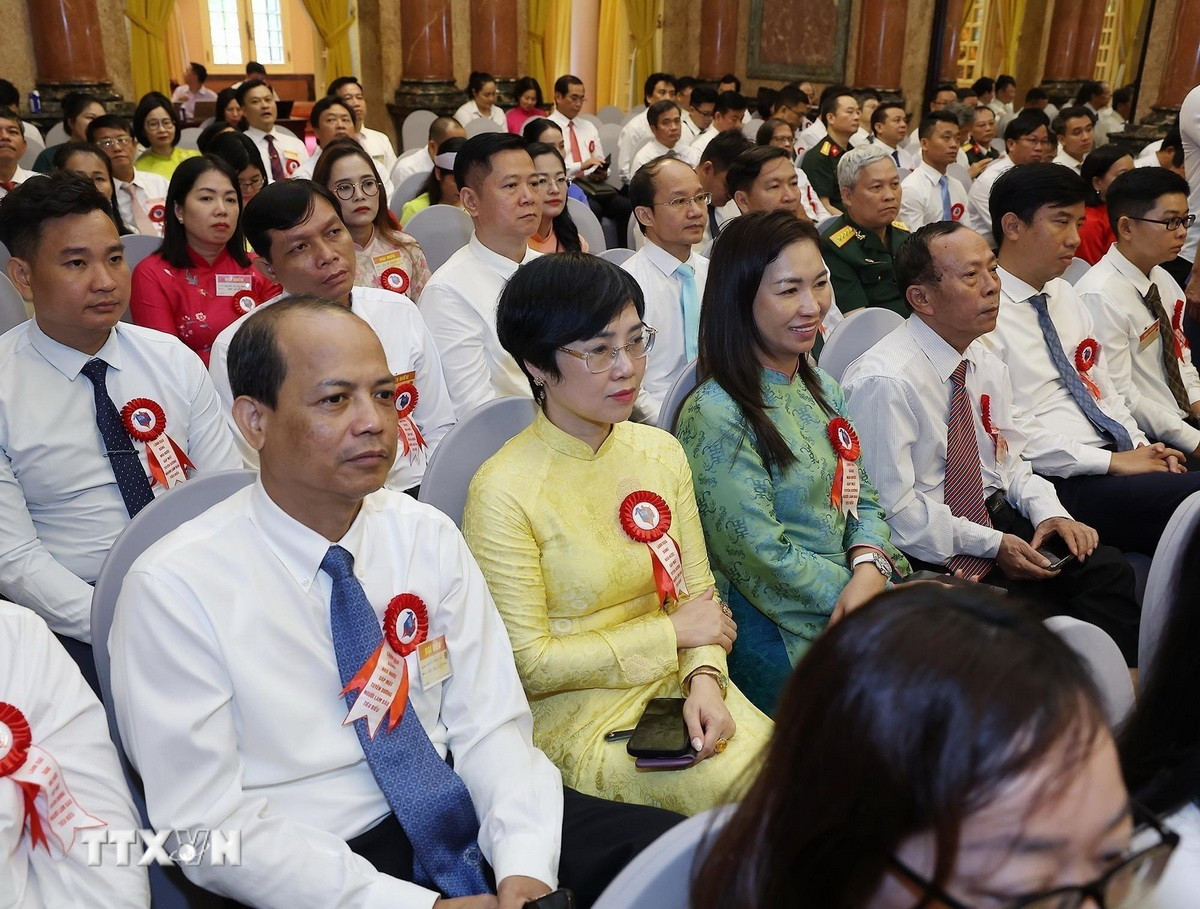 Toàn văn bài phát biểu của Chủ tịch nước tại buổi gặp mặt các nhà báo tiêu biểu- Ảnh 3. Toàn văn bài phát biểu của Chủ tịch nước tại buổi gặp mặt các nhà báo tiêu biểu- Ảnh 3.