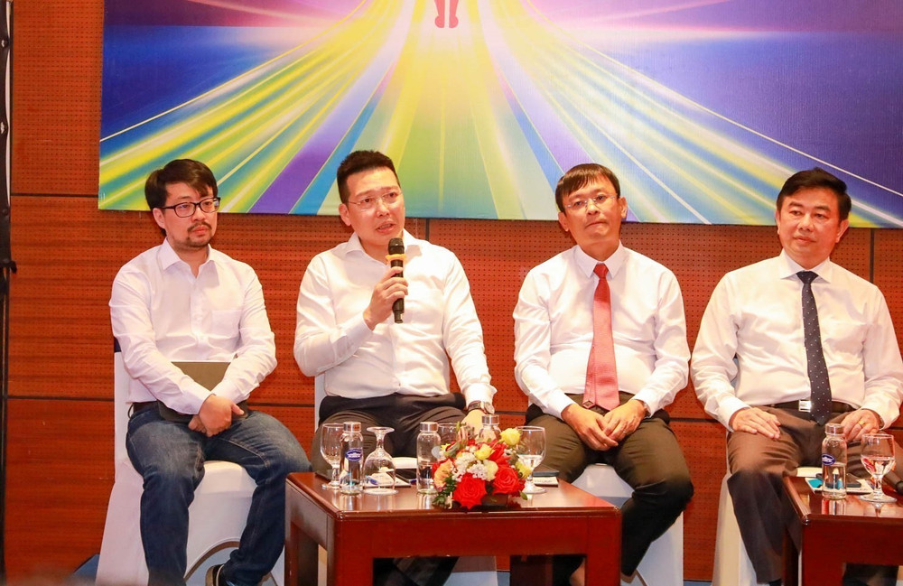 Tinh gọn bộ máy cơ quan báo chí: Khích lệ người làm báo đa năng, hiệu quả hơn- Ảnh 1. Tinh gọn bộ máy cơ quan báo chí: Khích lệ người làm báo đa năng, hiệu quả hơn- Ảnh 1.