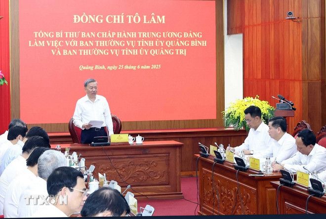 Tổng Bí thư: Đòn bẩy chiến lược đưa Quảng Trị vươn lên thành cực tăng trưởng mới- Ảnh 2. Tổng Bí thư: Đòn bẩy chiến lược đưa Quảng Trị vươn lên thành cực tăng trưởng mới- Ảnh 2.