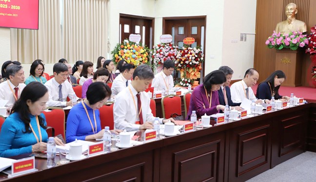 Kiến tạo một nền ngoại giao nhân dân bản lĩnh, hiện đại và hiệu quả trong kỷ nguyên toàn cầu hóa- Ảnh 2. Kiến tạo một nền ngoại giao nhân dân bản lĩnh, hiện đại và hiệu quả trong kỷ nguyên toàn cầu hóa- Ảnh 2.