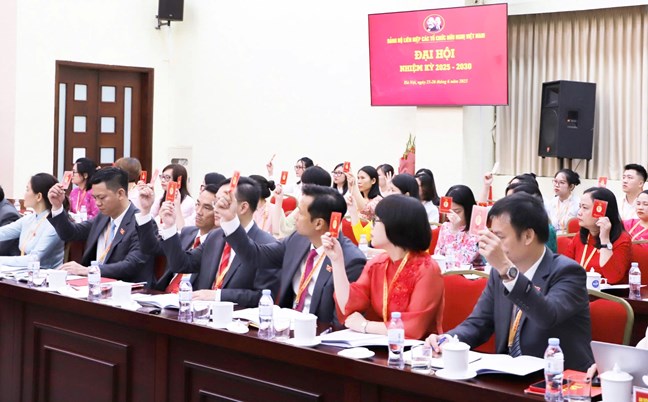 Kiến tạo một nền ngoại giao nhân dân bản lĩnh, hiện đại và hiệu quả trong kỷ nguyên toàn cầu hóa- Ảnh 6. Kiến tạo một nền ngoại giao nhân dân bản lĩnh, hiện đại và hiệu quả trong kỷ nguyên toàn cầu hóa- Ảnh 6.