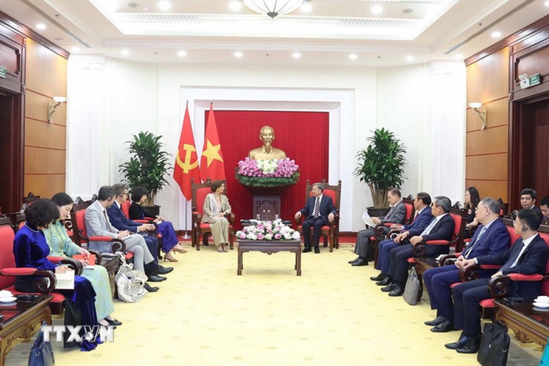 "Chưa bao giờ quan hệ hợp tác Việt Nam-UNESCO tốt đẹp như hiện nay"- Ảnh 1. "Chưa bao giờ quan hệ hợp tác Việt Nam-UNESCO tốt đẹp như hiện nay"- Ảnh 1.