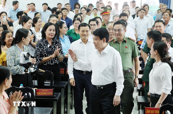 Chủ tịch nước: Bộ máy sau hợp nhất phải hoạt động hiệu quả hơn, thực sự gần dân- Ảnh 4. Chủ tịch nước: Bộ máy sau hợp nhất phải hoạt động hiệu quả hơn, thực sự gần dân- Ảnh 4.