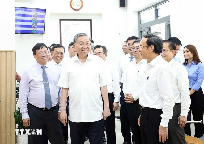 Tổng Bí thư: Chính quyền mới phải phục vụ nhân dân tốt hơn, không để gián đoạn- Ảnh 3. Tổng Bí thư: Chính quyền mới phải phục vụ nhân dân tốt hơn, không để gián đoạn- Ảnh 3.