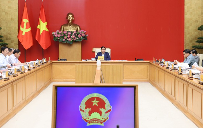 Thủ tướng: Tiết kiệm 10% chi thường xuyên năm 2025, dành thêm nguồn lực cho những dự án lớn- Ảnh 2. Thủ tướng: Tiết kiệm 10% chi thường xuyên năm 2025, dành thêm nguồn lực cho những dự án lớn- Ảnh 2.