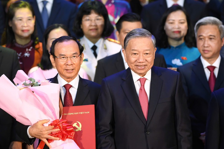 Toàn văn phát biểu của Tổng Bí thư Tô Lâm với Nhân dân TPHCM và thông điệp gửi Nhân dân cả nước- Ảnh 2. Toàn văn phát biểu của Tổng Bí thư Tô Lâm với Nhân dân TPHCM và thông điệp gửi Nhân dân cả nước- Ảnh 2.