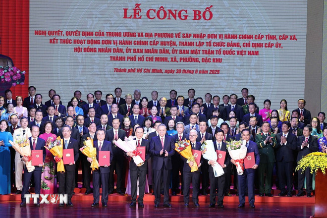 Tổng Bí thư Tô Lâm: Hợp nhất không gian không phải là sự cộng gộp đơn thuần- Ảnh 1. Tổng Bí thư Tô Lâm: Hợp nhất không gian không phải là sự cộng gộp đơn thuần- Ảnh 1.