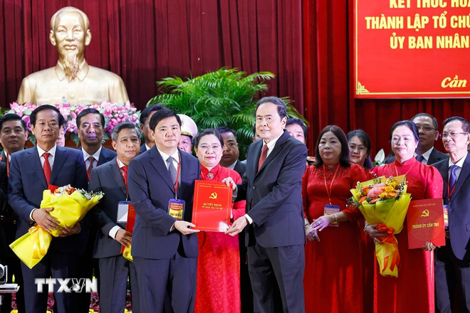 Chủ tịch Quốc hội: Thành phố Cần Thơ định vị vai trò trung tâm kinh tế vùng- Ảnh 2. Chủ tịch Quốc hội: Thành phố Cần Thơ định vị vai trò trung tâm kinh tế vùng- Ảnh 2.