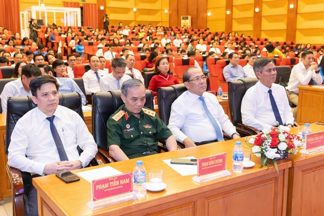 Công bố Quyết định thành lập 19 Ban, đơn vị Cơ quan Ủy ban Trung ương MTTQ Việt Nam- Ảnh 2. Công bố Quyết định thành lập 19 Ban, đơn vị Cơ quan Ủy ban Trung ương MTTQ Việt Nam- Ảnh 2.