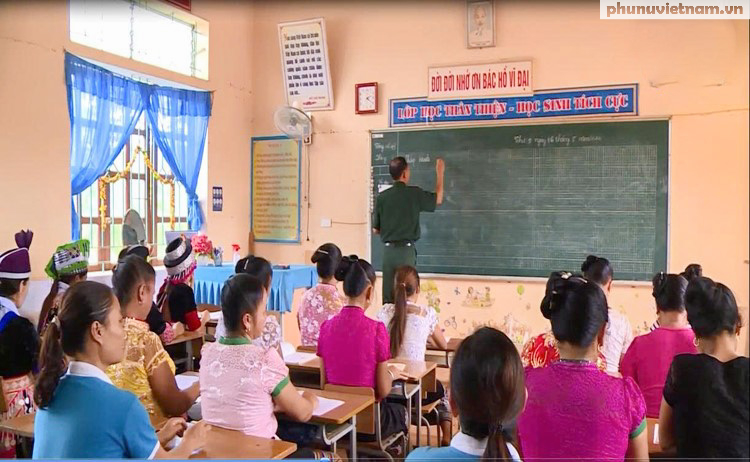 Hơn 65.000 phụ nữ vùng biên xứ Nghệ hưởng lợi từ hành trình xóa nghèo thông tin- Ảnh 4. Hơn 65.000 phụ nữ vùng biên xứ Nghệ hưởng lợi từ hành trình xóa nghèo thông tin- Ảnh 4.