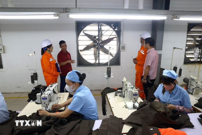 Thủ tướng yêu cầu bảo đảm cung ứng điện trong các tháng cao điểm- Ảnh 2. Thủ tướng yêu cầu bảo đảm cung ứng điện trong các tháng cao điểm- Ảnh 2.