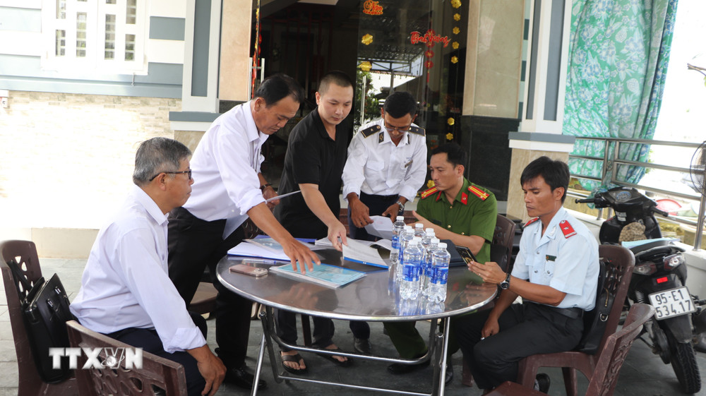 Vụ C.P bị tố bán thịt heo bệnh: Chính thức đề nghị Bộ Công an vào cuộc- Ảnh 1. Vụ C.P bị tố bán thịt heo bệnh: Chính thức đề nghị Bộ Công an vào cuộc- Ảnh 1.