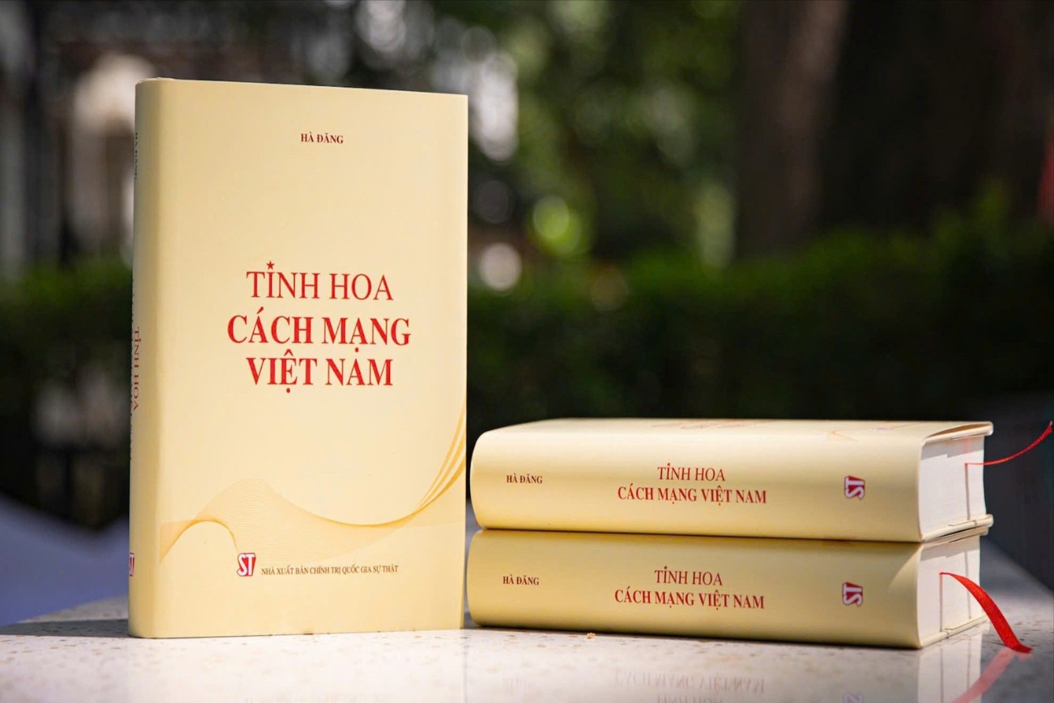 Ra mắt cuốn sách kết tinh gần 80 năm làm nghề của nhà báo Hà Đăng- Ảnh 1.