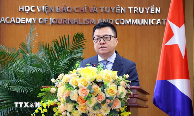 Hội Nhà báo Cuba tặng huy chương Felix Elmusa cho 5 nhà báo Việt Nam- Ảnh 2.