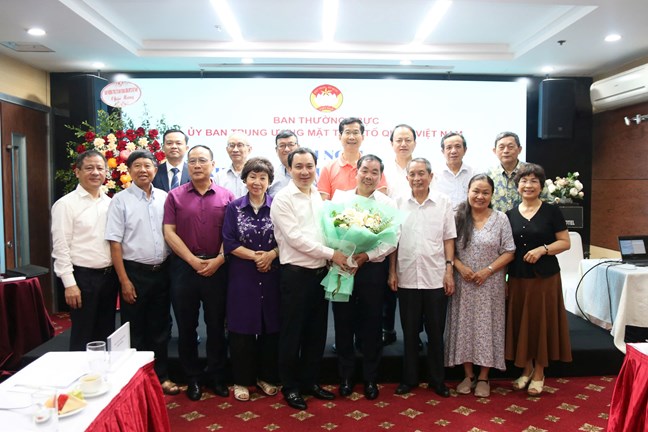 Đẩy mạnh phát triển khoa học công nghệ, đổi mới sáng tạo, chuyển đổi số trong hoạt động của MTTQ Việt Nam- Ảnh 7. Đẩy mạnh phát triển khoa học công nghệ, đổi mới sáng tạo, chuyển đổi số trong hoạt động của MTTQ Việt Nam- Ảnh 7.