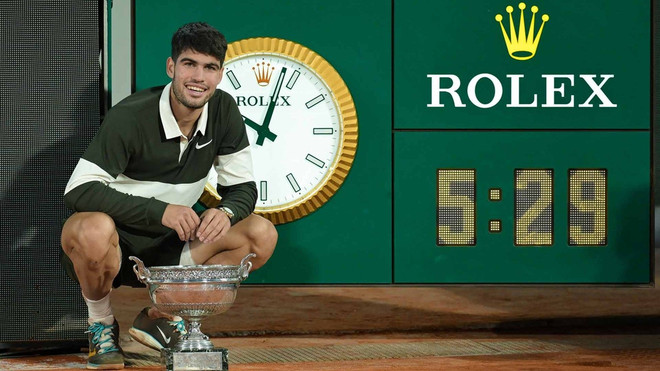 Carlos Alcaraz vô địch Roland Garros sau màn ngược dòng kinh điển- Ảnh 1. Carlos Alcaraz vô địch Roland Garros sau màn ngược dòng kinh điển- Ảnh 1.