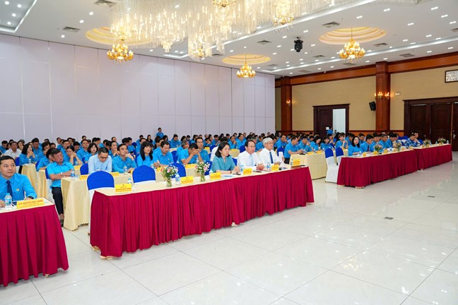 Chủ tịch Đỗ Văn Chiến: Sau sắp xếp, tinh gọn bộ máy, vị thế của Công đoàn ngày càng được nâng lên- Ảnh 5. Chủ tịch Đỗ Văn Chiến: Sau sắp xếp, tinh gọn bộ máy, vị thế của Công đoàn ngày càng được nâng lên- Ảnh 5.