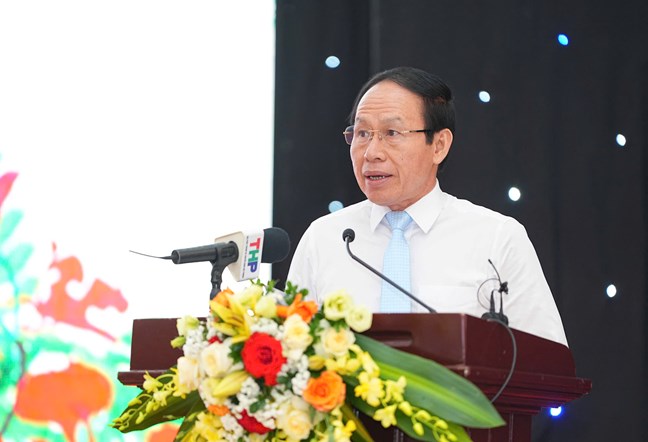 Chủ tịch Đỗ Văn Chiến: Sau sắp xếp, tinh gọn bộ máy, vị thế của Công đoàn ngày càng được nâng lên- Ảnh 7. Chủ tịch Đỗ Văn Chiến: Sau sắp xếp, tinh gọn bộ máy, vị thế của Công đoàn ngày càng được nâng lên- Ảnh 7.