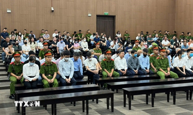 Vụ Phúc Sơn: Hành vi của Nguyễn Văn Hậu làm suy thoái một loạt cán bộ, đảng viên- Ảnh 2. Vụ Phúc Sơn: Hành vi của Nguyễn Văn Hậu làm suy thoái một loạt cán bộ, đảng viên- Ảnh 2.