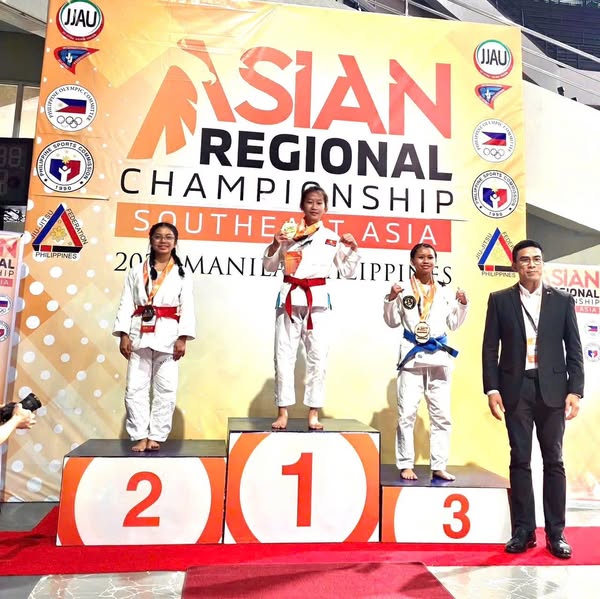 2 nữ võ sĩ Cao Bằng giành Huy chương vàng vô địch Jujitsu Đông Nam Á - Ảnh 2. 2 nữ võ sĩ Cao Bằng giành Huy chương vàng vô địch Jujitsu Đông Nam Á - Ảnh 2.