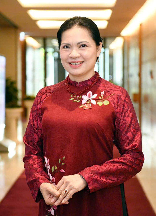 Tiểu sử đồng chí Hà Thị Nga, Phó Chủ tịch Ủy ban Trung ương MTTQ Việt Nam- Ảnh 1. Tiểu sử đồng chí Hà Thị Nga, Phó Chủ tịch Ủy ban Trung ương MTTQ Việt Nam- Ảnh 1.