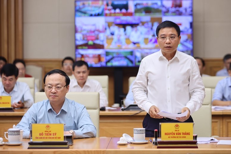 Thủ tướng: Tăng trưởng 8,3-8,5% năm 2025 không là "mục tiêu bất khả thi"- Ảnh 4. Thủ tướng: Tăng trưởng 8,3-8,5% năm 2025 không là "mục tiêu bất khả thi"- Ảnh 4.