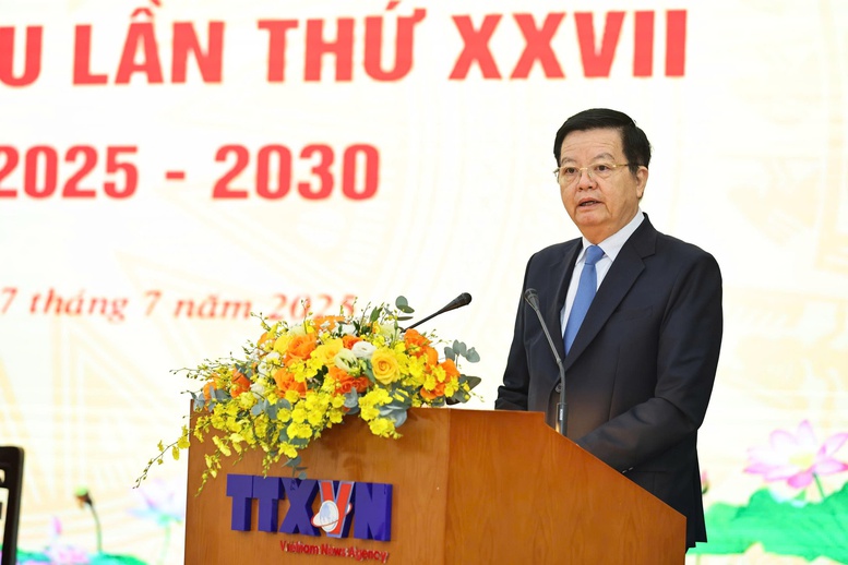 Thủ tướng: TTXVN phải tiên phong, gương mẫu, đi đầu trên mặt trận tư tưởng- Ảnh 4. Thủ tướng: TTXVN phải tiên phong, gương mẫu, đi đầu trên mặt trận tư tưởng- Ảnh 4.
