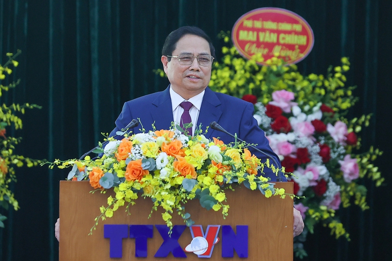 Thủ tướng: TTXVN phải tiên phong, gương mẫu, đi đầu trên mặt trận tư tưởng- Ảnh 2. Thủ tướng: TTXVN phải tiên phong, gương mẫu, đi đầu trên mặt trận tư tưởng- Ảnh 2.