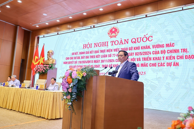 Thủ tướng: Tháo gỡ vướng mắc cho gần 3.000 dự án tồn đọng với tinh thần "6 rõ"- Ảnh 1. Thủ tướng: Tháo gỡ vướng mắc cho gần 3.000 dự án tồn đọng với tinh thần "6 rõ"- Ảnh 1.