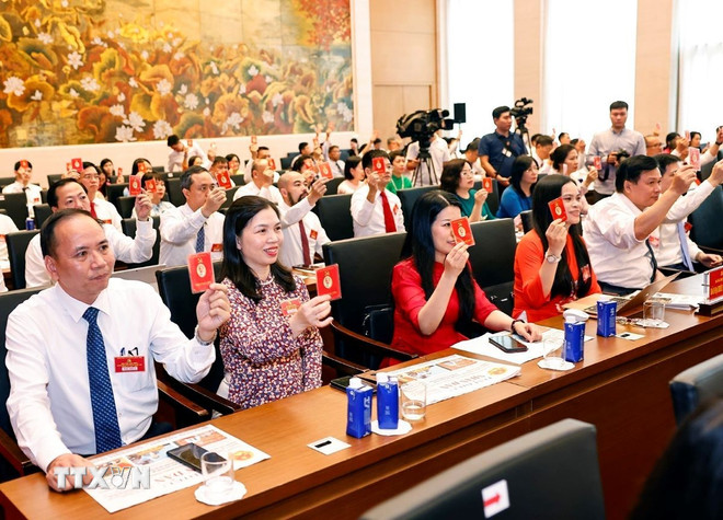 Văn phòng Quốc hội phải tiếp tục đổi mới mạnh mẽ, chuyên sâu hơn, hiệu quả hơn- Ảnh 1. Văn phòng Quốc hội phải tiếp tục đổi mới mạnh mẽ, chuyên sâu hơn, hiệu quả hơn- Ảnh 1.