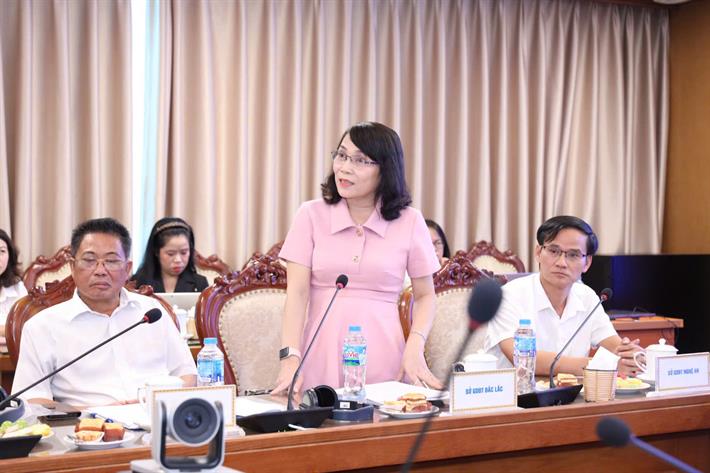 学校で英語を第二言語にするには「3つの財」が必要 - 写真 2。 Đưa tiếng Anh thành ngôn ngữ thứ hai trong trường học cần phải có