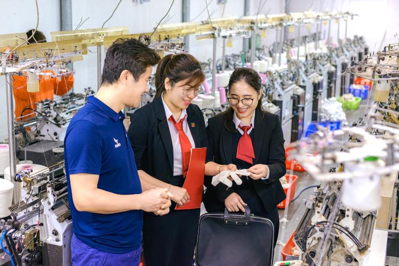 Agribank tung gói tín dụng ưu đãi lớn lên tới 110.000 tỷ đồng ngay từ đầu năm 2025- Ảnh 2. Agribank tung gói tín dụng ưu đãi lớn lên tới 110.000 tỷ đồng ngay từ đầu năm 2025- Ảnh 2.