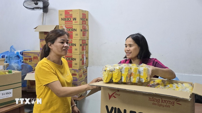 Bão số 3 đang ở trên đất liền ven biển giữa Hưng Yên và Ninh Bình, khẩn trương di dời hàng chục nghìn người- Ảnh 4. Bão số 3 đang ở trên đất liền ven biển giữa Hưng Yên và Ninh Bình, khẩn trương di dời hàng chục nghìn người- Ảnh 4.