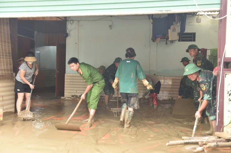 Tỉnh Nghệ An dành ưu tiên cao nhất hỗ trợ người dân vùng ngập lụt- Ảnh 2.