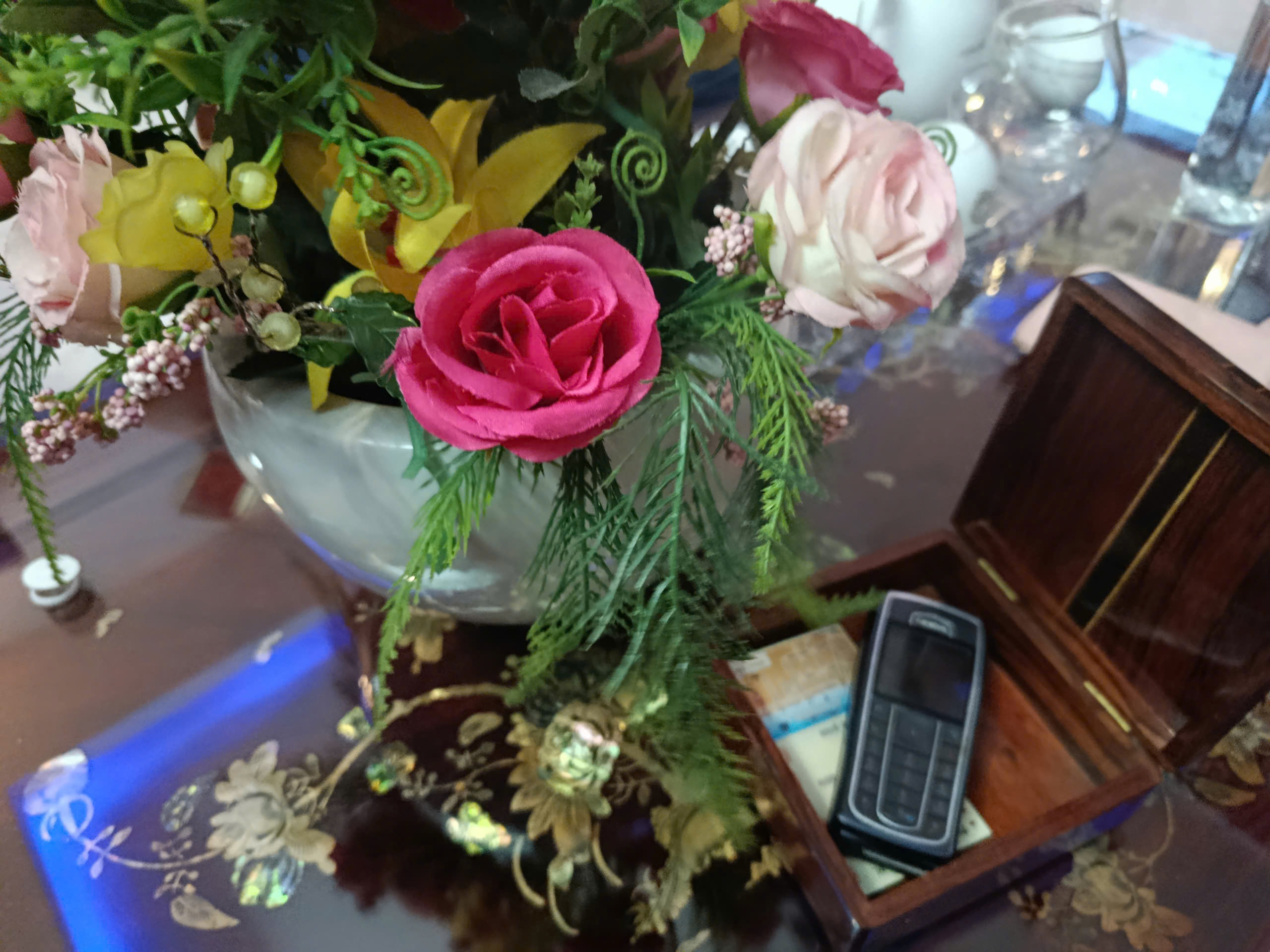 Chiếc hộp lưu giữ những kỷ vật