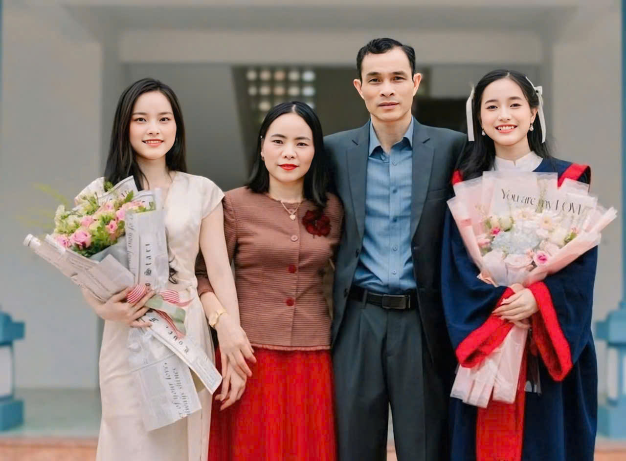 এনঘে আন উপকূলীয় অঞ্চলের মহিলা ছাত্রী এবং জাতীয় রানার-আপ অবস্থানে পৌঁছানোর তার যাত্রা - ছবি ৩। Nữ sinh vùng biển Nghệ An và hành trình chạm đến ngôi vị Á khoa toàn quốc- Ảnh 3.