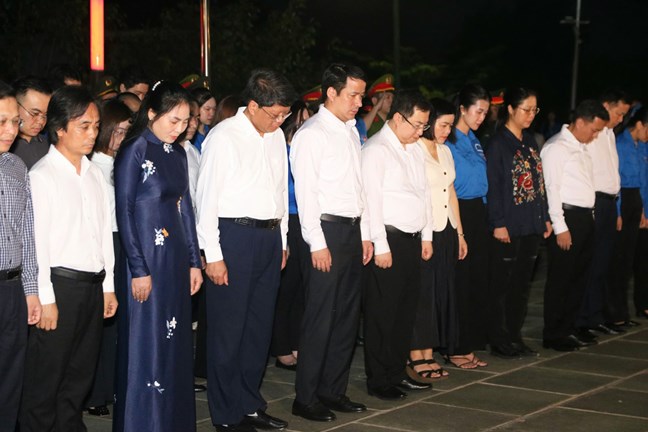 Đoàn Thanh niên Mặt trận Tổ quốc, các đoàn thể Trung ương hành trình về nguồn- Ảnh 1. Đoàn Thanh niên Mặt trận Tổ quốc, các đoàn thể Trung ương hành trình về nguồn- Ảnh 1.