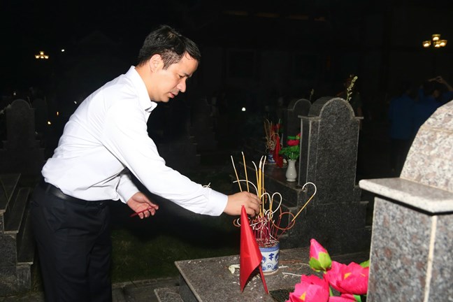 Đoàn Thanh niên Mặt trận Tổ quốc, các đoàn thể Trung ương hành trình về nguồn- Ảnh 3. Đoàn Thanh niên Mặt trận Tổ quốc, các đoàn thể Trung ương hành trình về nguồn- Ảnh 3.