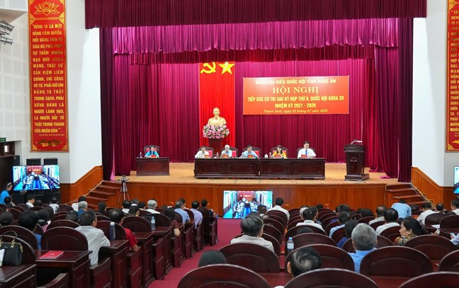Chủ tịch UBTƯ MTTQ Việt Nam Đỗ Văn Chiến tiếp xúc cử tri tại Nghệ An sau kỳ họp thứ 9, Quốc hội khóa XV- Ảnh 1.