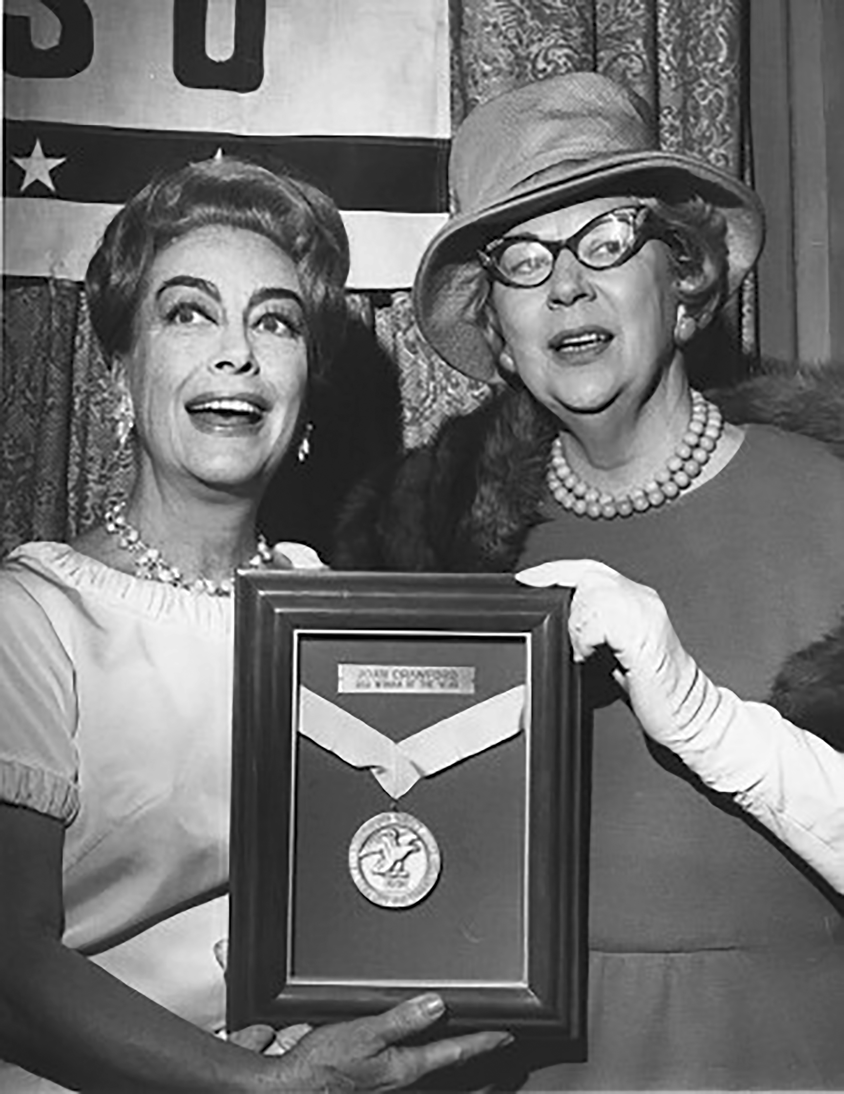 Wanita yang memecahkan  Người phụ nữ phá vỡ