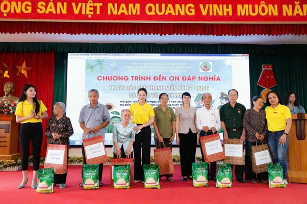 Doanh nhân Nguyễn Thị Ngân: Người kết nối cộng đồng doanh nghiệp đến tấm lòng từ thiện nơi đảo xa- Ảnh 5. Doanh nhân Nguyễn Thị Ngân: Người kết nối cộng đồng doanh nghiệp đến tấm lòng từ thiện nơi đảo xa- Ảnh 5.