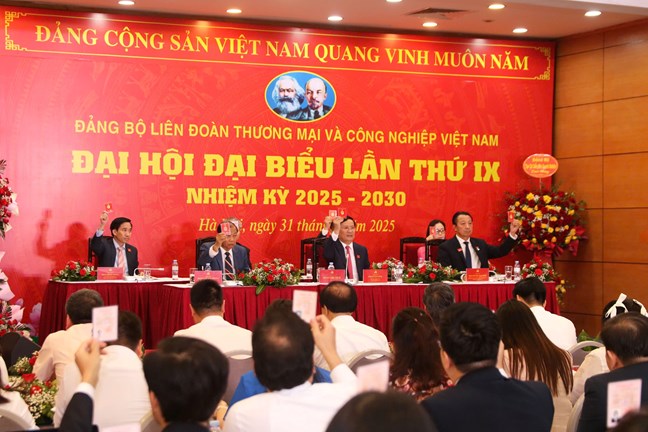 Đại hội Đảng bộ Liên đoàn Thương mại và Công nghiệp Việt Nam lần thứ IX, nhiệm kỳ 2025-2030- Ảnh 3. Đại hội Đảng bộ Liên đoàn Thương mại và Công nghiệp Việt Nam lần thứ IX, nhiệm kỳ 2025-2030- Ảnh 3.