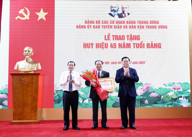 Làm chủ AI, bảo vệ vững chắc nền tảng tư tưởng của Đảng trong thời đại số- Ảnh 2. Làm chủ AI, bảo vệ vững chắc nền tảng tư tưởng của Đảng trong thời đại số- Ảnh 2.